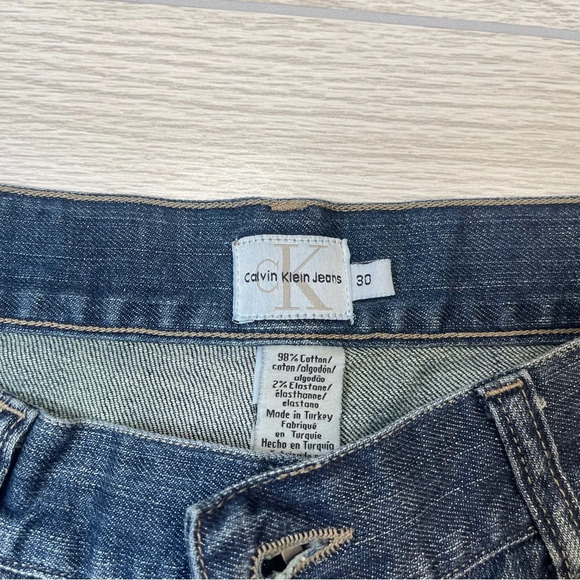 Calvin Klein Jeans Vintage Low Rise Bootcut Dark Wash Denim Women’s size 30 - Picture 3 of 14